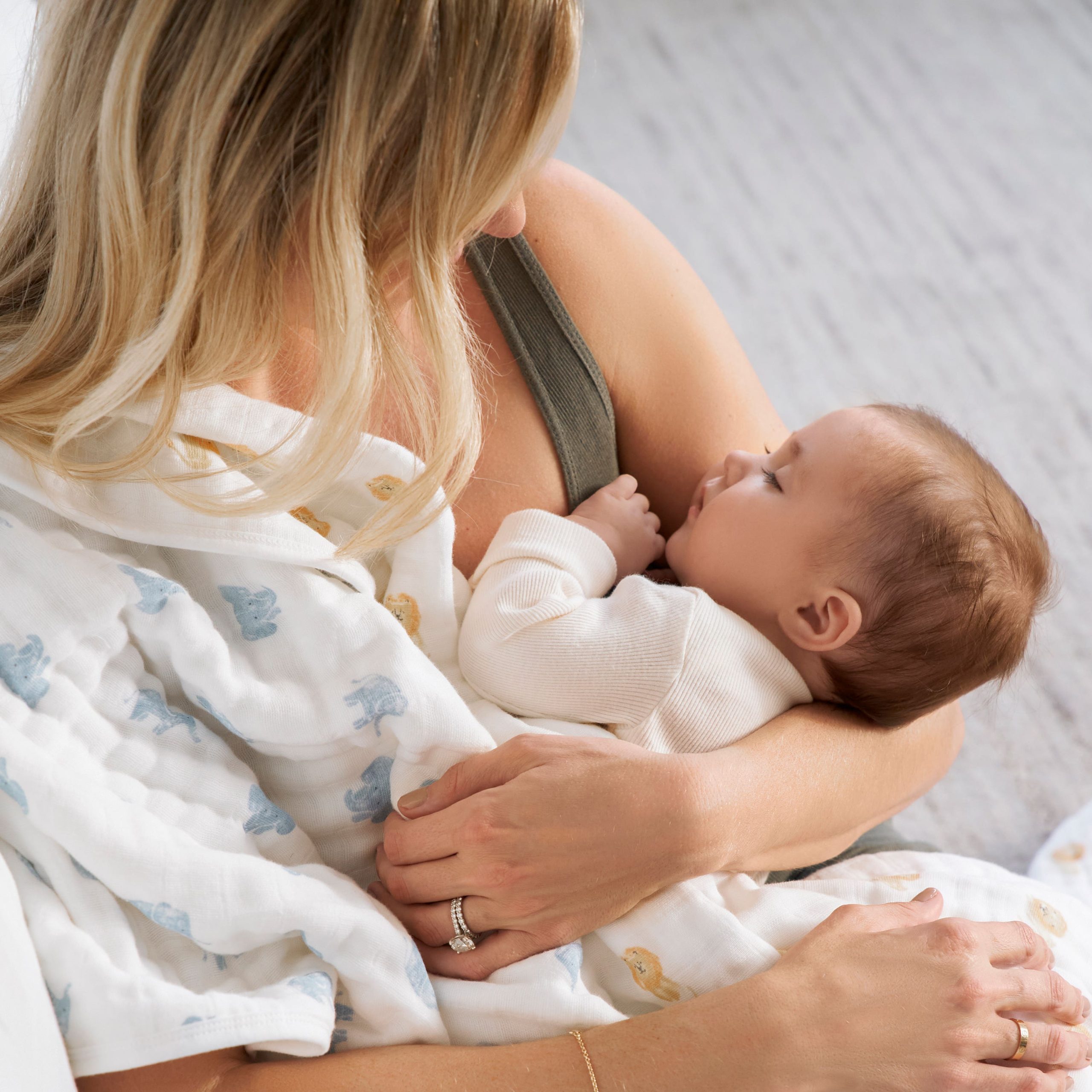 organic cotton muslin dream blanket - Image 3