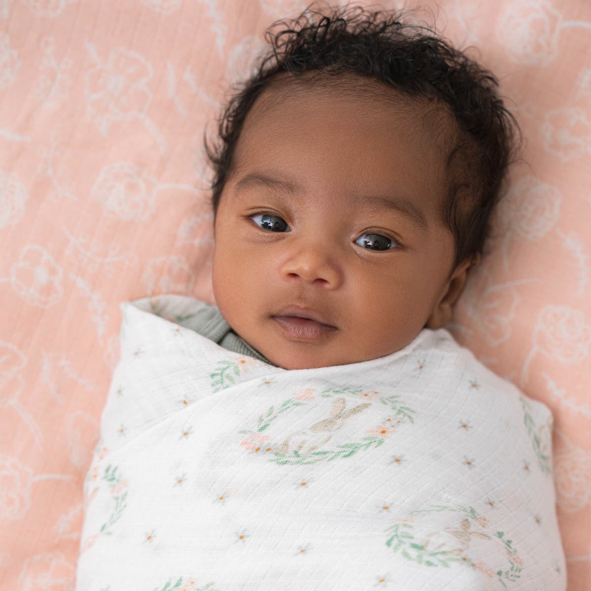 essentials cotton muslin swaddle blanket 2 pack - Image 2