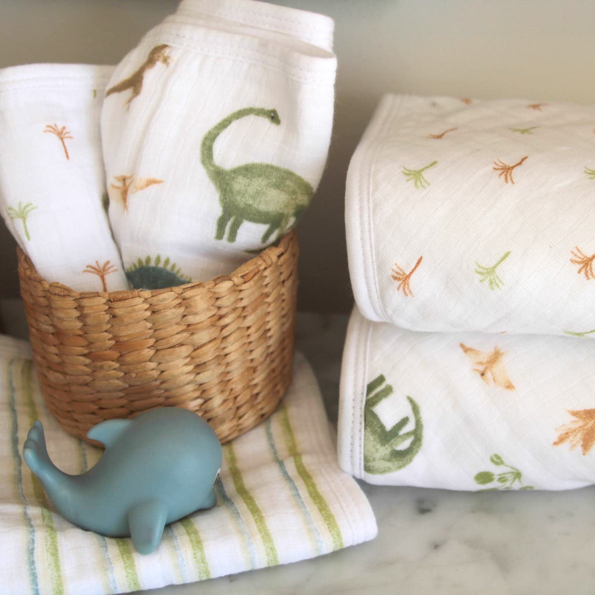 essential cotton muslin washcloths 3 pack - Image 3